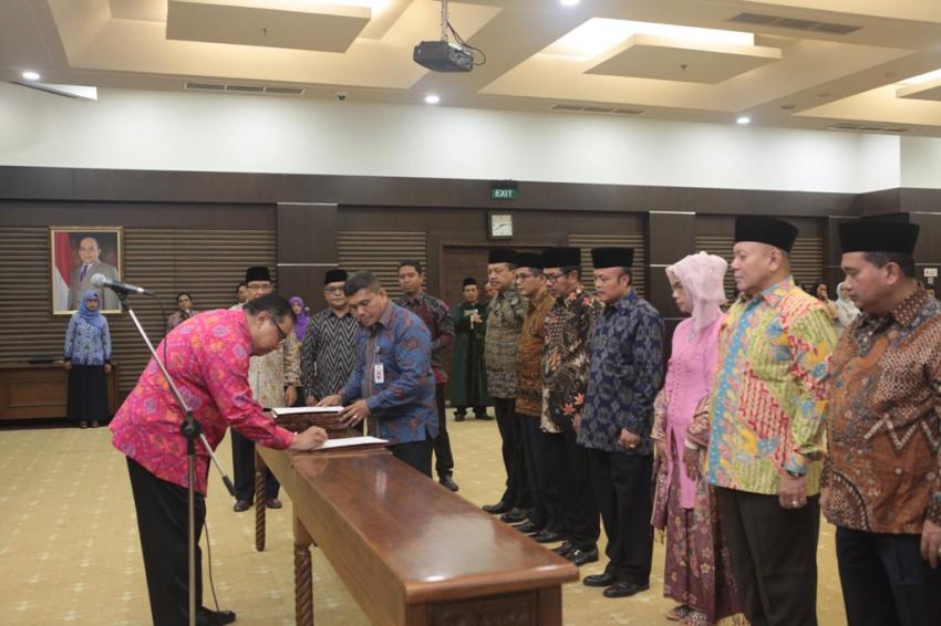 2Pelantikan Deputi Kemenkop-1.jpg